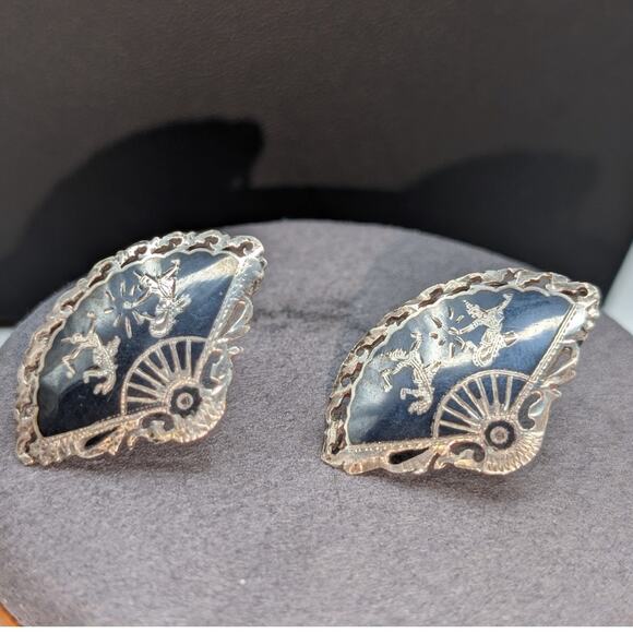 Vintage Siam Niello Sterling Silver Black Enamel Fan Screw Back Earrings - Picture 2 of 5